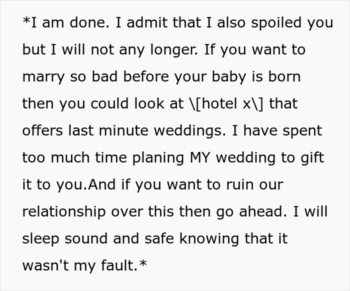 Text of a message about a couple booking a wedding venue years in advance and tension with pregnant sister demanding it.