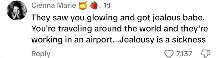 Screenshot of a woman&rsquo;s comment about being upset and humiliated by TSA agents over a bag mix-up at the airport.