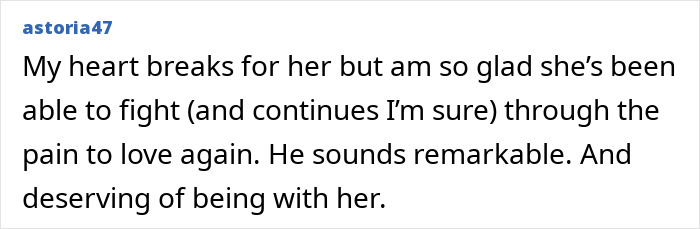Text comment by user astoria47 expressing sympathy and support for Cassie Ventura amid her emotional testimony and mentioning her husband. Text comment by user astoria47 expressing sympathy and support for Cassie Ventura amid her emotional testimony and mentioning her husband.