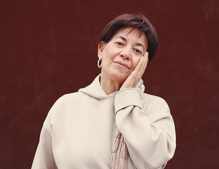 What 40 Celebrities Were Like Before Fame, As Shared By People Who Used To Know Them