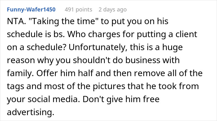 Comment from Reddit user discussing cousin charging $3,000 for wedding photography after offering to gift it.