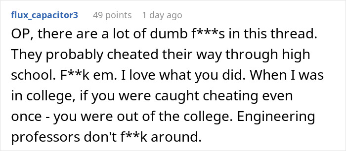 Reddit comment discussing cheating and the effectiveness of teachers handing out multiple quiz versions to catch cheaters.