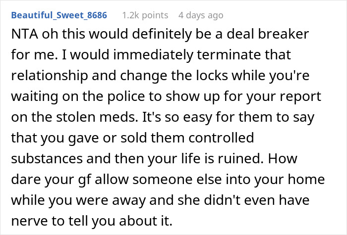 Comment from user about relationship trust issues and chaos after coming home early from work trip in a Reddit thread. Comment from user about relationship trust issues and chaos after coming home early from work trip in a Reddit thread.