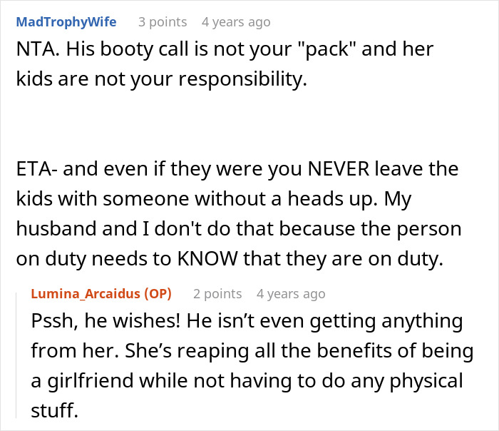 Reddit conversation where woman calls out roommate for leaving girlfriend&rsquo;s kids to babysit, demanding he do the parent thing.
