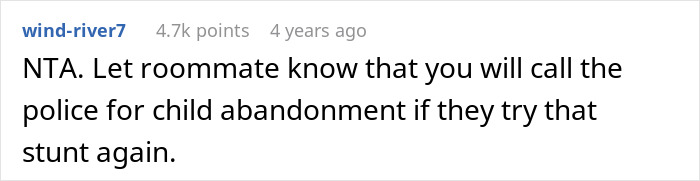 Screenshot of a Reddit comment advising to call police for child abandonment after roommate leaves woman babysitting girlfriend&rsquo;s kids.