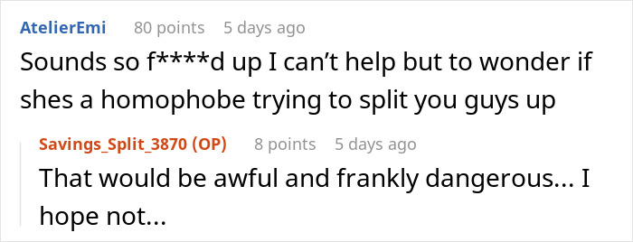 Screenshot of an online conversation discussing a couple feeling attacked by their own therapist during relationship struggles.