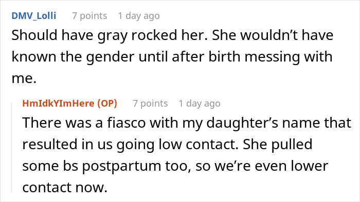 Online conversation discussing a mom stealing daughter&rsquo;s pregnancy announcement over gender reveal party concerns.