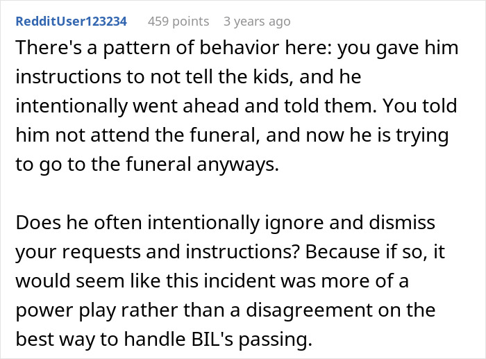 Reddit comment discussing a guy telling SIL&rsquo;s kids their dad passed and getting banned from the funeral.