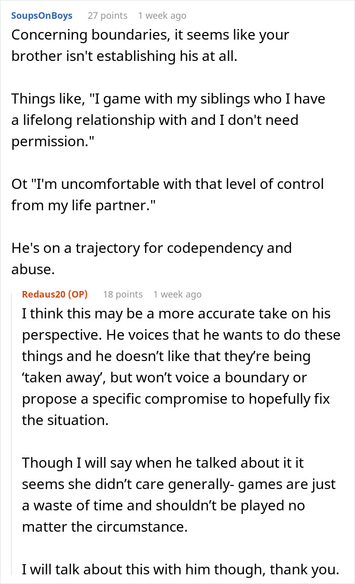 Reddit conversation discussing a woman telling fianc&eacute; his gaming days are over and impact on sibling relationships.