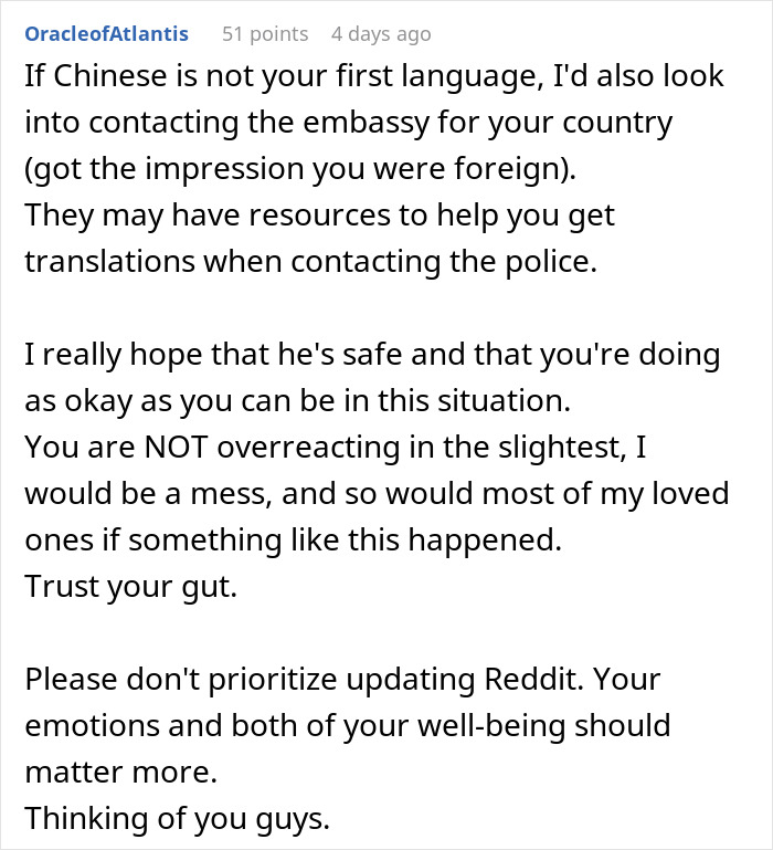 Woman plans a vacation with her boyfriend, who unexpectedly disappears the day before their flight.