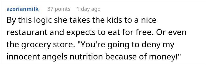 Screenshot of a Reddit comment criticizing an entitled mom who interrupts a couple&rsquo;s photoshoot demanding free pictures of her kids.