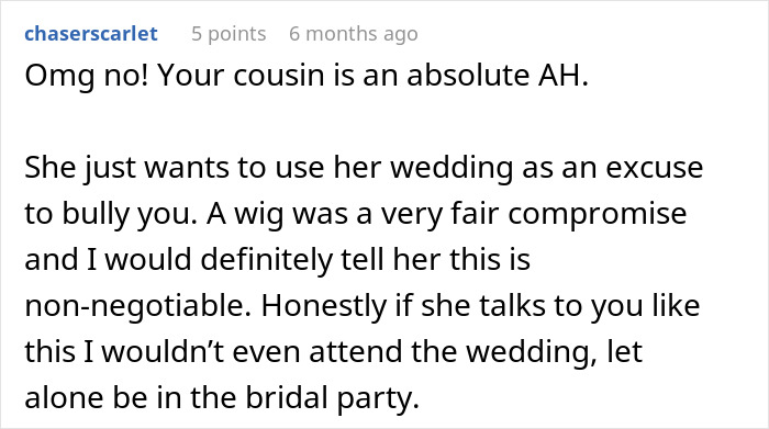 Online forum post criticizing a bride for banning her cousin with alopecia from wearing a headscarf at the wedding.