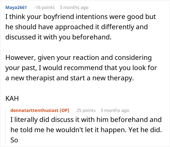 Online conversation showing discussion about a woman breaking up after boyfriend forces her to hold a newborn despite trauma.