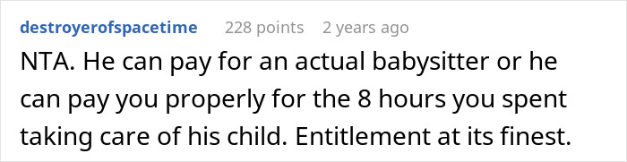 Reddit comment discussing man refusing to babysit roommate&rsquo;s kid after night shift, highlighting entitlement and fairness.