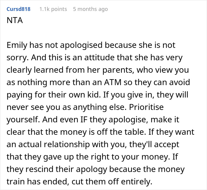 Niece Publicly Mocks Aunt’s Child-Free Life, Is Shocked When Her College Fund Disappears Niece Publicly Mocks Aunt’s Child-Free Life, Is Shocked When Her College Fund Disappears