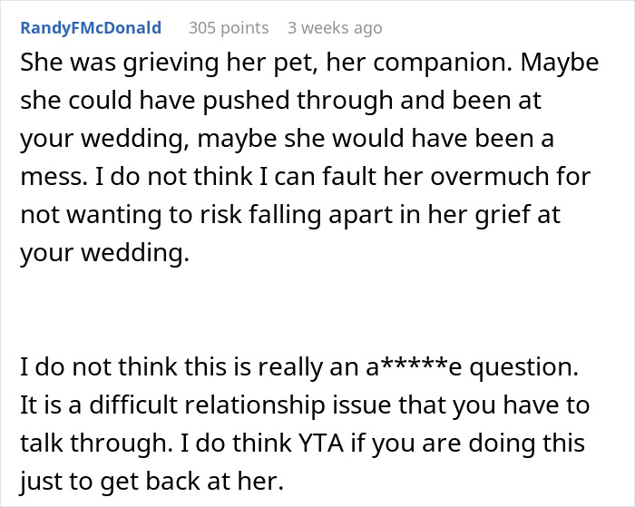 Comment discussing maid of honor grieving her dog and the impact on attending sister&rsquo;s wedding and relationship tensions.