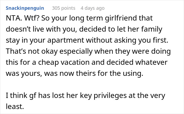 Screenshot of a forum comment discussing a chaotic home situation after a guy returns early from a work trip. Screenshot of a forum comment discussing a chaotic home situation after a guy returns early from a work trip.