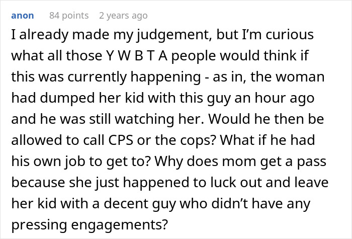 ALT text: Screenshot of a forum comment discussing a woman abandoning her child with a stranger roommate due to a work emergency.