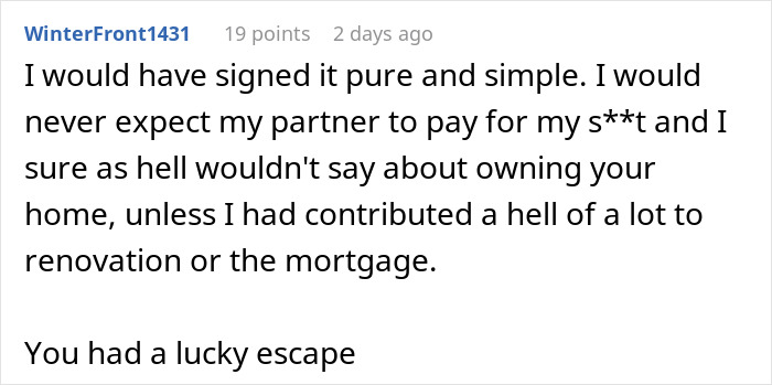 Comment discussing bride-to-be shutting down prenup after secret credit card debt revealed in online forum.