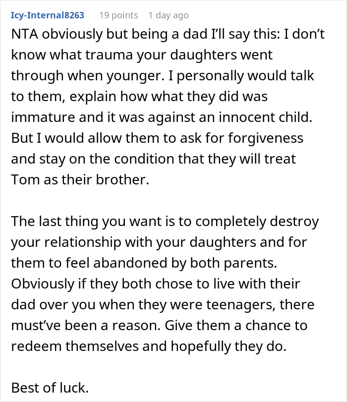 Comment discussing a dad's advice on dealing with daughters and their actions toward their half-brother.