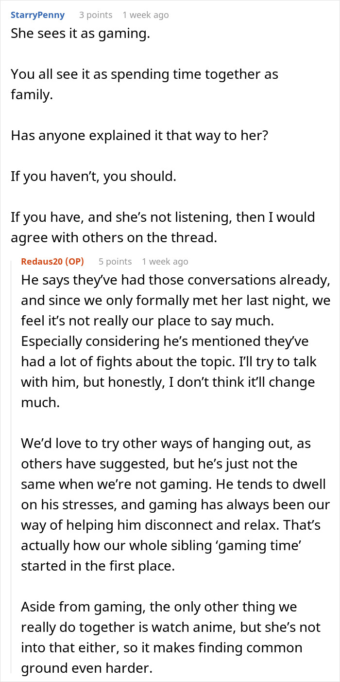 Comments discussing a woman ending her fianc&eacute;&rsquo;s gaming days, affecting sibling relationships and family time around gaming.
