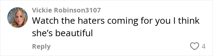 Comment from Vickie Robinson expressing support and calling Meghan Markle beautiful related to viral note to flight attendant.