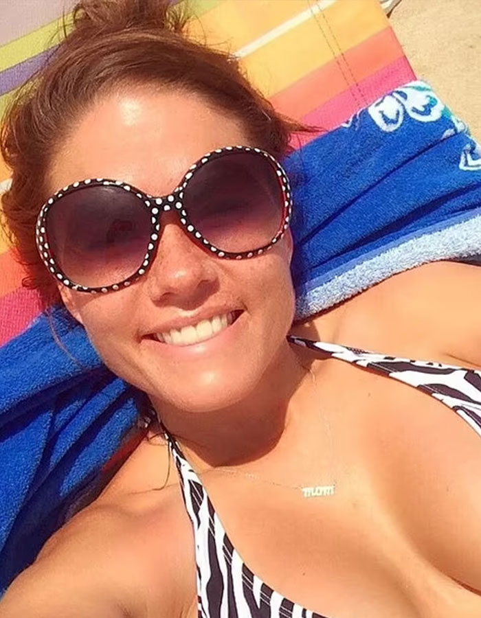 Passenger Arrested For Attacking Kid On Flight After He Called Her "Fat" And "Miss Piggy"