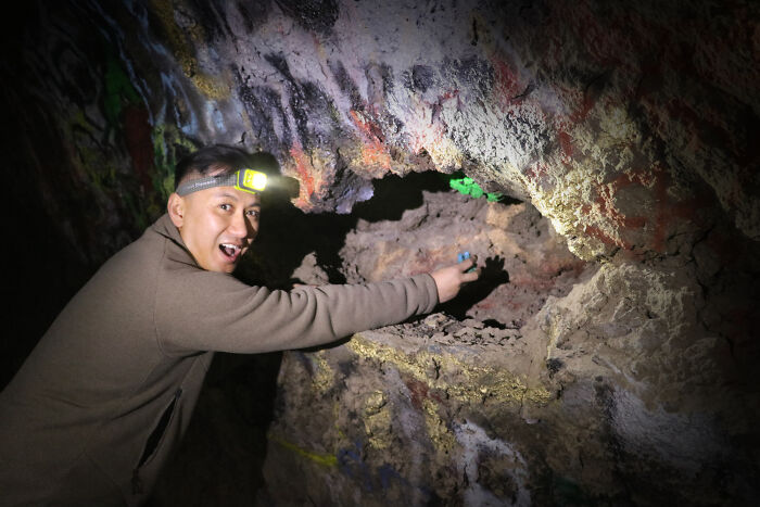 I Brought Handmade Ceramic Geodes To A Music Festival, And It Turned Into A Beautiful Experience I Brought Handmade Ceramic Geodes To A Music Festival, And It Turned Into A Beautiful Experience