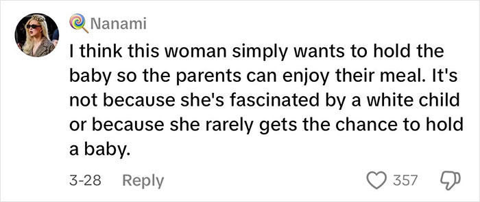 Comment discussing a Japanese waitress helping a traveling mom and dad by holding their baby in a viral moment online.