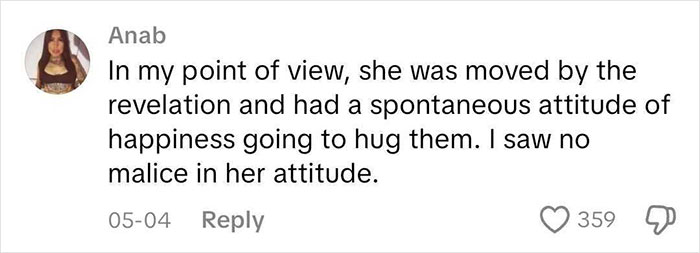 Comment from Anab discussing a mom's reaction during a baby's gender reveal and the man's push causing debate online.