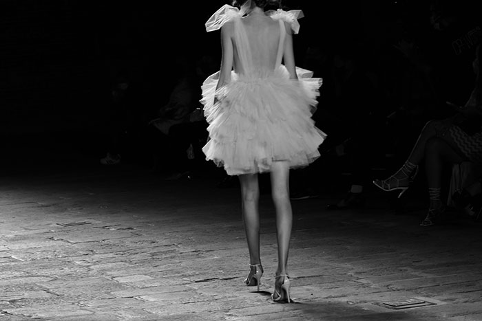 “Gauchos”: 50 Forgotten Fashion Trends That People Never Want To See Again 