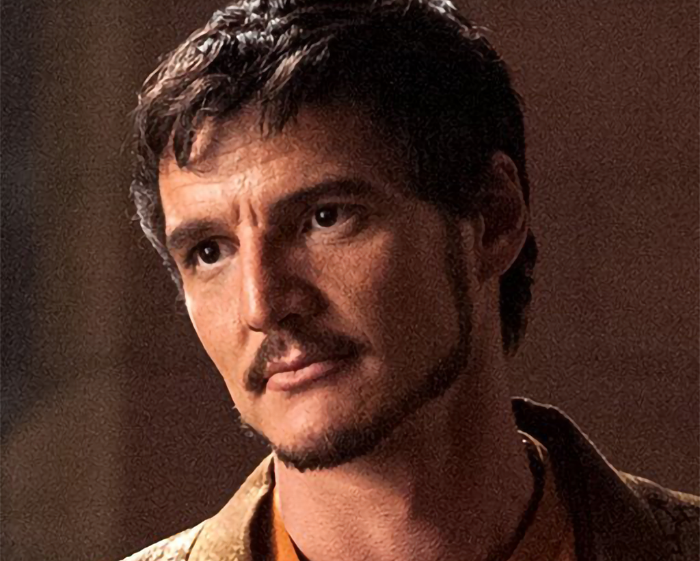 Pedro Pascal with a sharp new jawline, sparking fans to guess if it's plastic surgery or Ozempic effects. Pedro Pascal with a sharp new jawline, sparking fans to guess if it's plastic surgery or Ozempic effects.