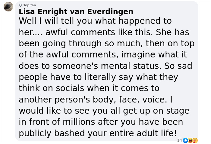Commenter Lisa Enright van Everdingen responding to negative reactions after Jessica Simpson's first live TV performance in 15 years.