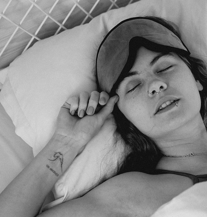 The Lights Are On But No One Is Home: 45 People Who Realized Their SO Is Kinda Stupid