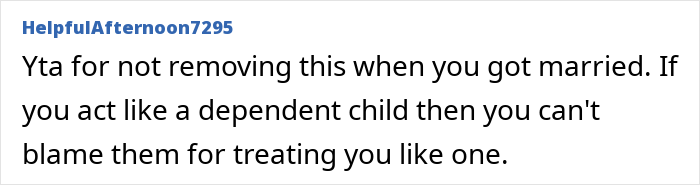 Comment on AITA forum discussing removing phone tracking from parents who monitor location repeatedly.