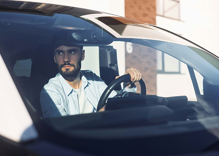 “Never Ask For A Quiet Room”: 45 Everyday Safety Tips Women Swear By For Navigating The World