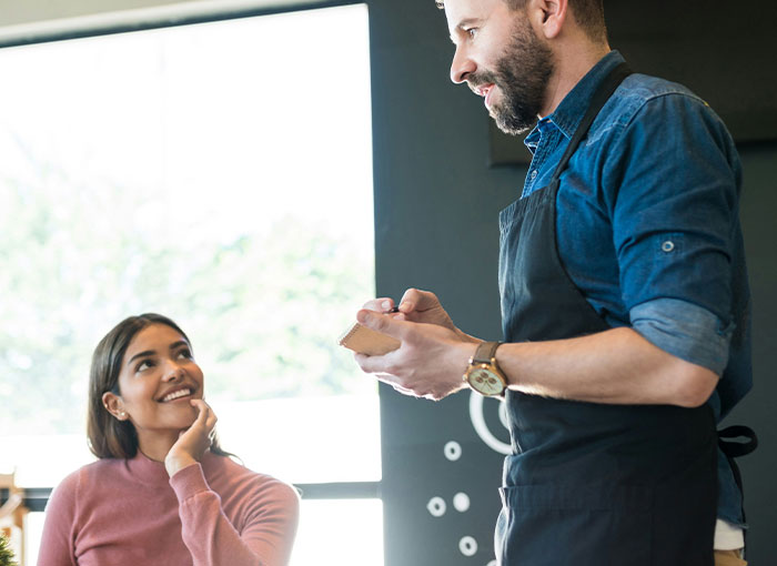 40 Times People Saw Others Act So Dumb They Had To Fight To Control Their Reactions