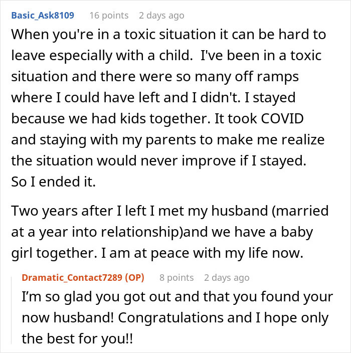 Woman transfers ex’s phone data, discovering cheating evidence, with comments about toxic relationships and personal growth. Woman transfers ex’s phone data, discovering cheating evidence, with comments about toxic relationships and personal growth.