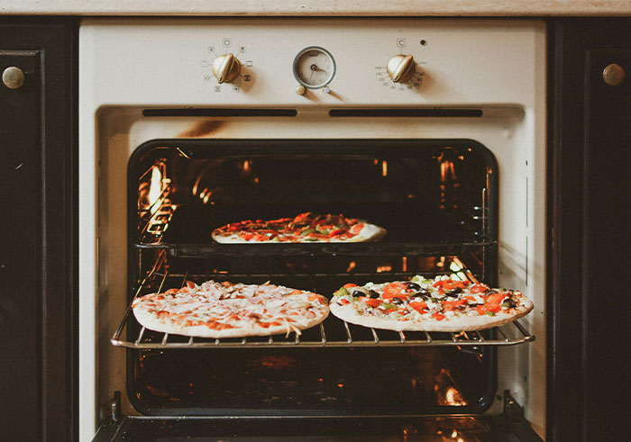 40 Unhinged Analogies That Explain Complex Medical Problems With Ridiculous Clarity