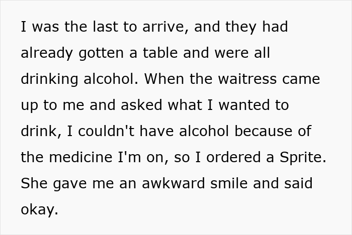 Text discussing a waitress interaction and ordering a non-alcoholic drink on a $300+ tab dilemma about tipping. Text discussing a waitress interaction and ordering a non-alcoholic drink on a $300+ tab dilemma about tipping.