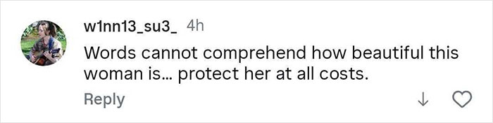 Screenshot of a social media comment praising Chappell Roan for showing off her healthy body.