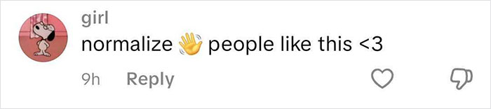 Social media comment praising someone, related to a plane passenger slammed for making a salad mid-flight incident. Social media comment praising someone, related to a plane passenger slammed for making a salad mid-flight incident.