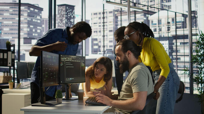 50 People Actually Read The Fine Print And Discovered They Were (Almost) Selling Their Souls