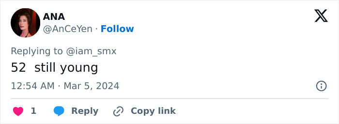 Screenshot of a tweet commenting on Elon Musk&rsquo;s sudden aging with a profile photo of the user and text reply.