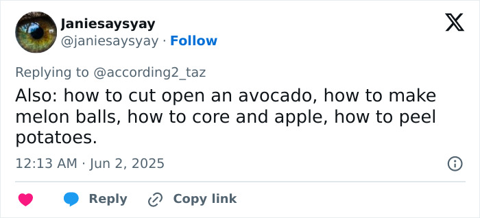 Tweet screenshot showing a user discussing kitchen hacks including how to cut avocado, make melon balls, core apples, and peel potatoes.