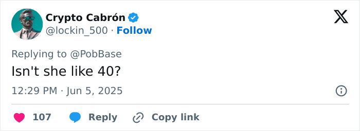 Screenshot of a Twitter reply reacting to Taylor Swift as Dorothy in the new Wicked movie fans discussion.