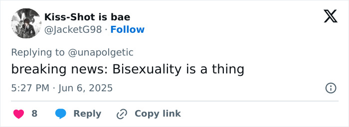 Screenshot of a tweet discussing bisexuality as a key topic related to famous lesbians getting boyfriends this year.