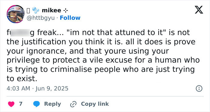 Tweet criticizing Tom Felton's comments on J.K. Rowling, sparking outrage among Harry Potter fans online.