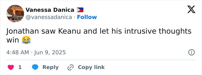 Tweet from Vanessa Danica about Jonathan Groff straddling Keanu Reeves live at the 2025 Tony Awards, sparking reactions.