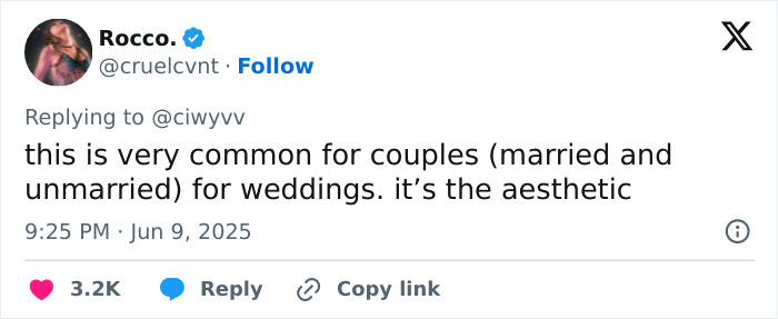 Tweet discussing common wedding aesthetics, relating to speculation about Taylor Swift and Travis Kelce secretly marrying after invitation leak.